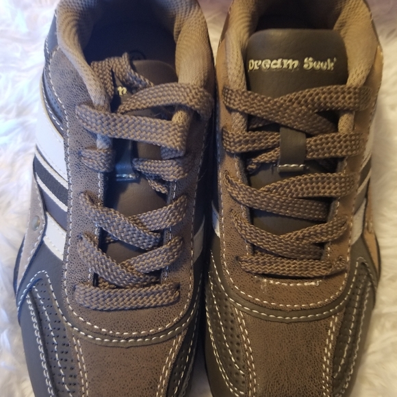 Boys Dream Seek Sneakers ♡ - Picture 3 of 6